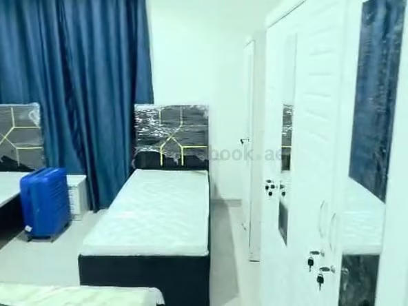 Bed Space & Partition in Al Fahidi