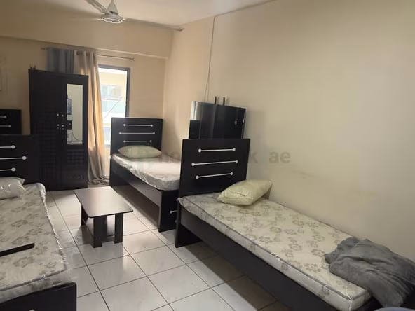 Bed Space & Partition in Al Raffa