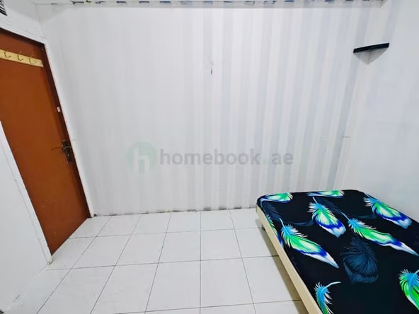 Bed Space & Partition in Al Mankhool