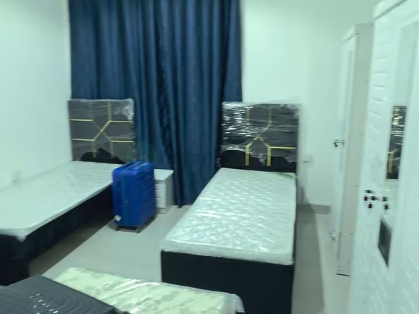 Bed Space & Partition in Al Fahidi