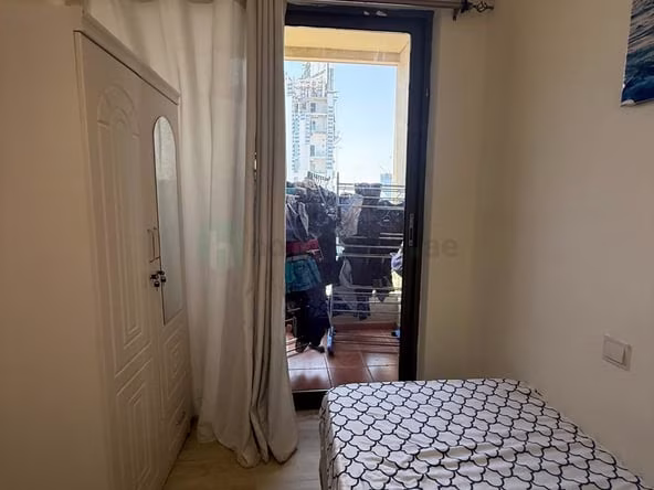 Bed Space & Partition in Jumeirah Beach Residence (JBR)