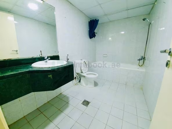 Bed Space & Partition in Al Mankhool