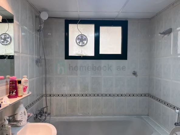 Room for Rent in Al Mankhool