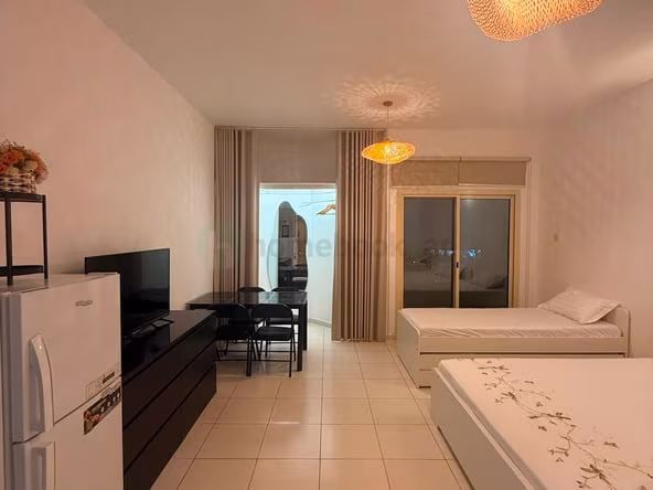 Bed Space & Partition in Sharjah