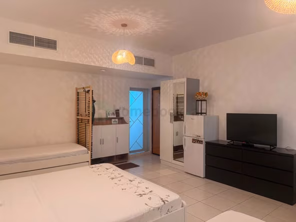 Bed Space & Partition in Sharjah