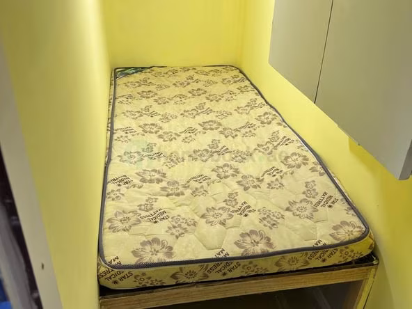 Bed Space & Partition in Al Satwa