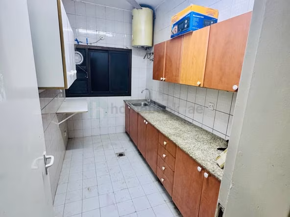 Bed Space & Partition in Al Karama