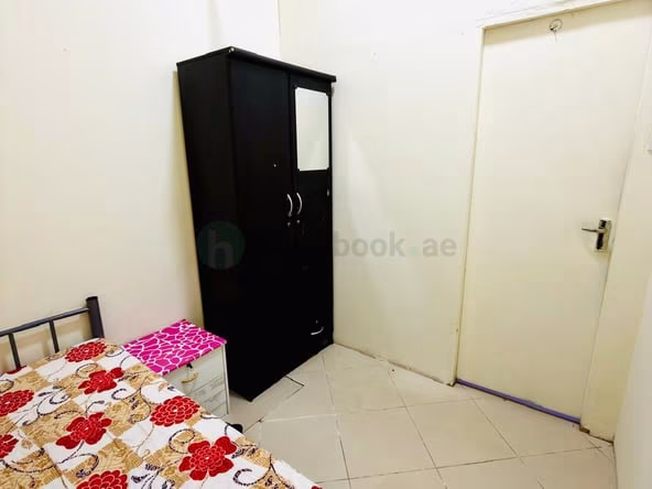 Bed Space & Partition in Al Karama