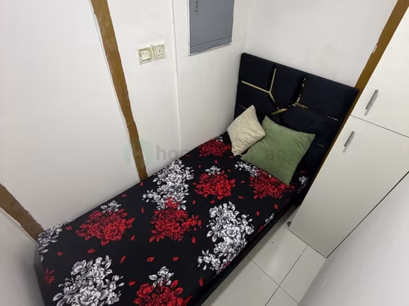 Bed Space & Partition in Al Karama