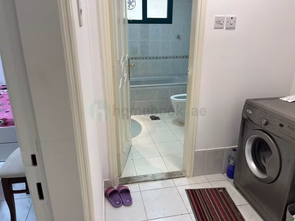 Room for Rent in Al Mankhool