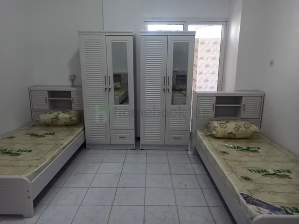 Bed Space & Partition in Al Mankhool