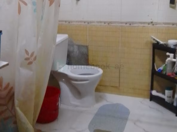 Bed Space & Partition in Al Satwa