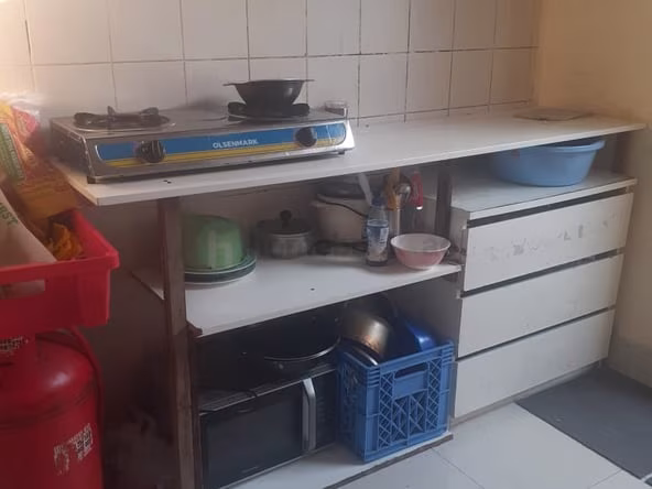 Bed Space & Partition in Al Jafiliya