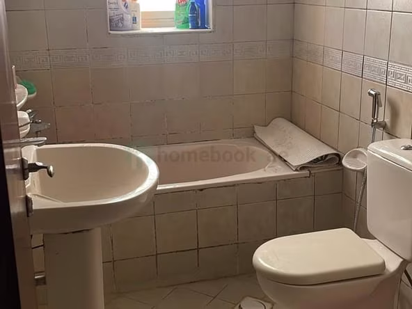 Room for Rent in Al Karama
