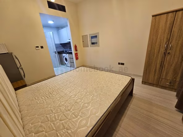 Studio Apartment for Rent in Al Karama