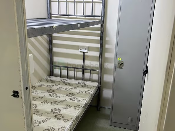 Bed Space & Partition in Al Rashidiya
