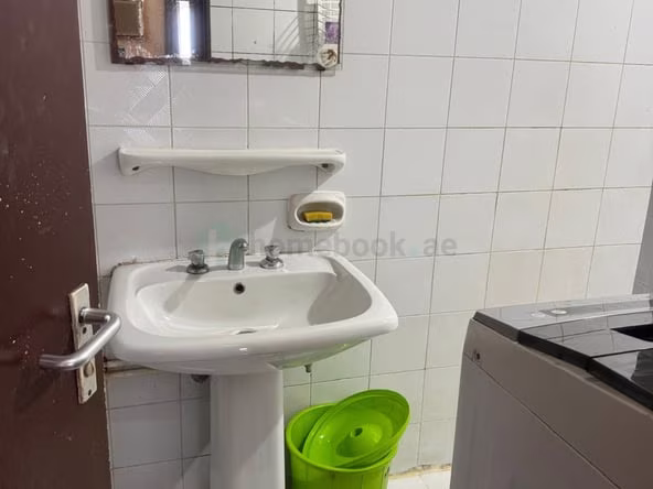 Room for Rent in Bur Dubai