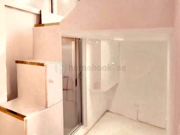 Bed Space & Partition for Females in Dubai