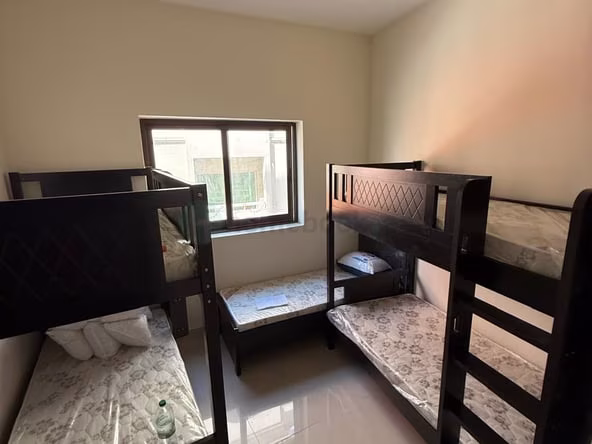 Bed Space & Partition in Al Fahidi