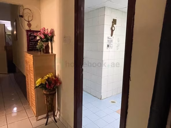 Bed Space & Partition in Sheikh Zayed Road