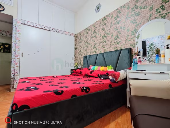 Room for Rent in Al Muraqqabat