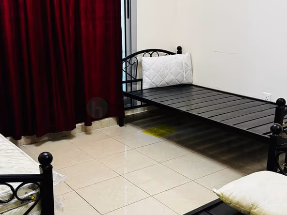 Bed Space & Partition in Al Nahda