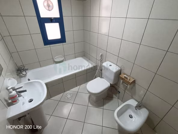 Bed Space & Partition in Al Twar