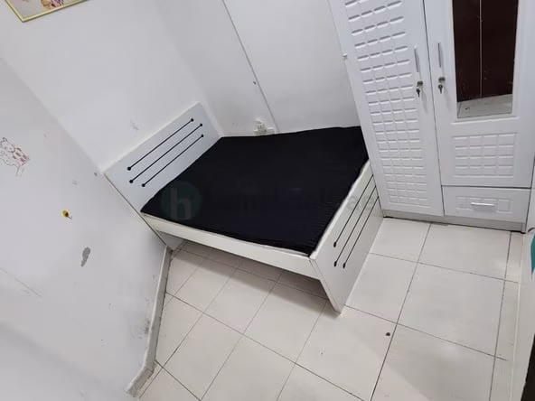 Bed Space & Partition in Al Nahda