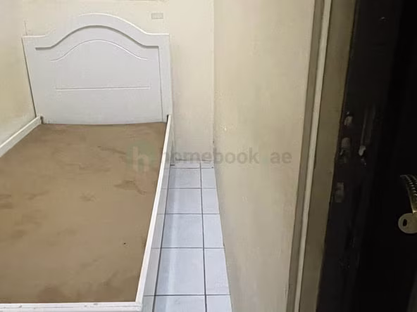 Bed Space & Partition in Sheikh Zayed Road