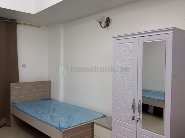 Bed Space & Partition in Al Fahidi
