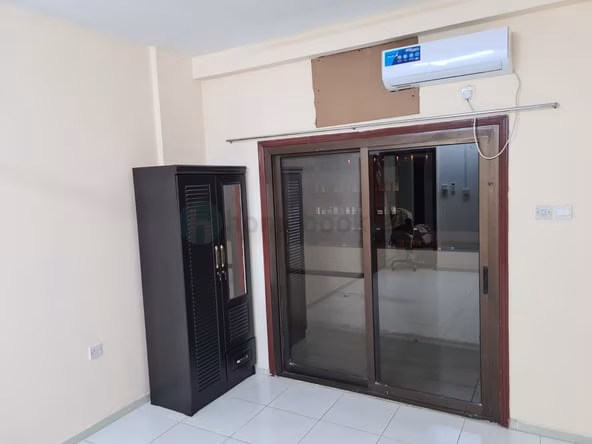 Room for Rent in Al Muraqqabat