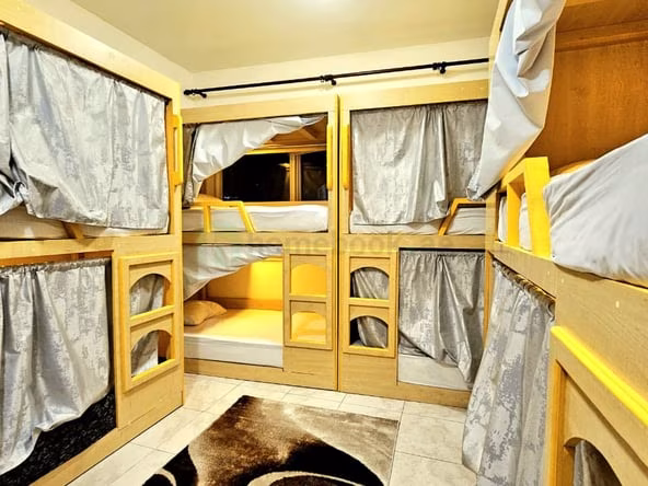 Bed Space & Partition in Dubai Marina