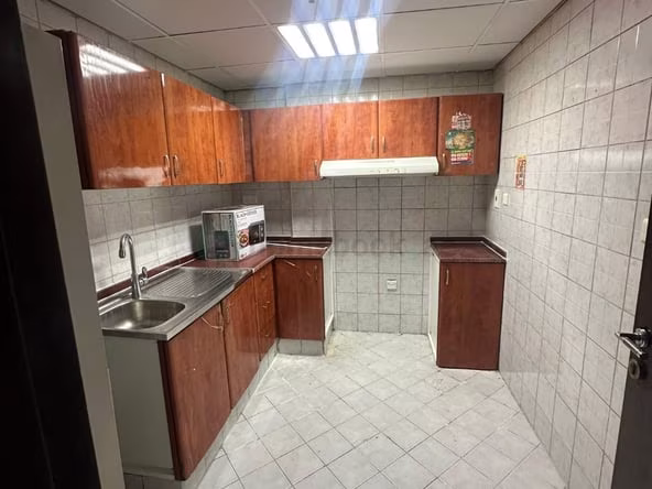 Bed Space & Partition in Al Qusais