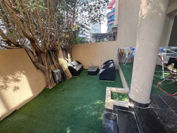 Bed Space & Partition Jumeirah Village Circle (JVC)