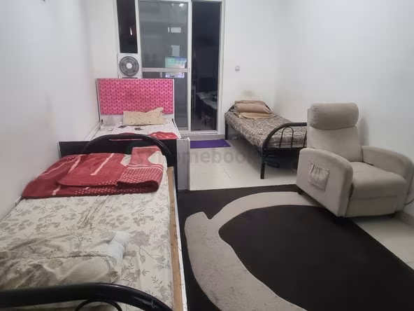 Bed Space & Partition in Al Quoz