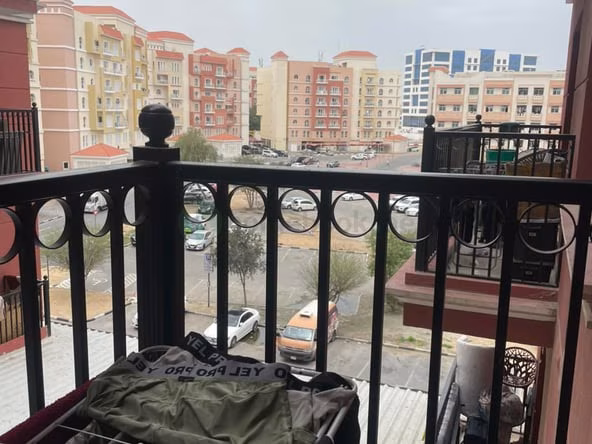 Bed Space & Partition for Females in Dubai