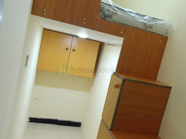 Bed Space & Partition for Females in Dubai