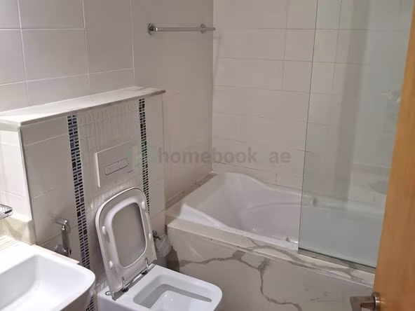 Bed Space & Partition Jumeirah Village Circle (JVC)