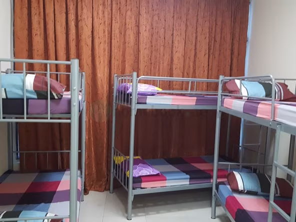 Bed Space & Partition in Al Raffa