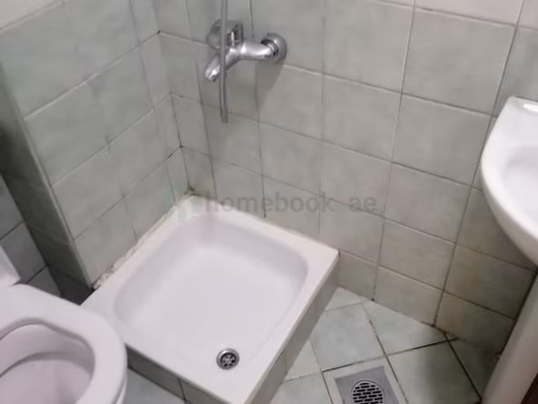 Bed Space & Partition in Al Qusais