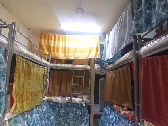 Bed Space & Partition in Al Murar