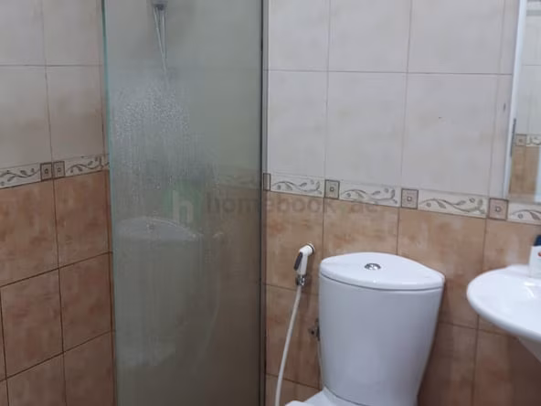 Bed Space & Partition in Al Fahidi