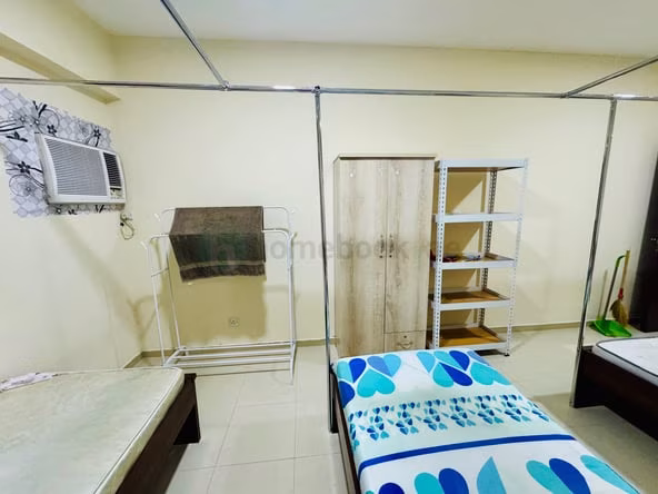 Bed Space & Partition in Al Raffa