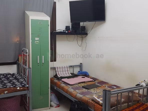 Bed Space & Partition in Al Fahidi