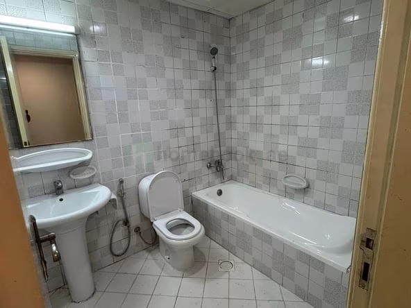 Bed Space & Partition in Al Nahda