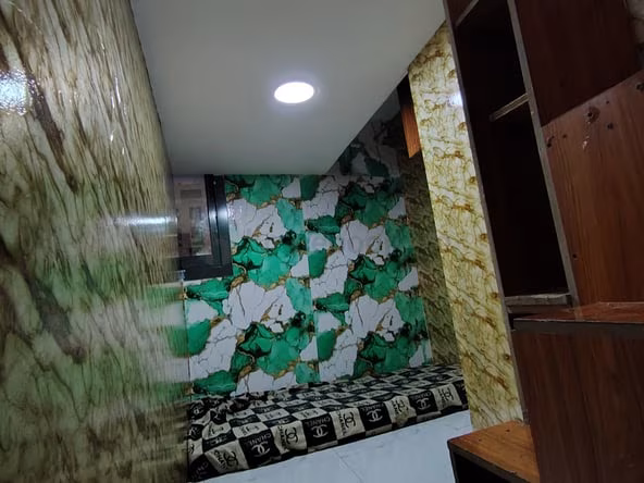 Partition in Bur Dubai
