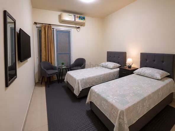 Bed Space & Partition in Muhaisnah