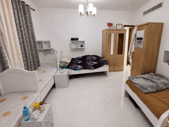 Bed Space & Partition in Sheikh Zayed Road