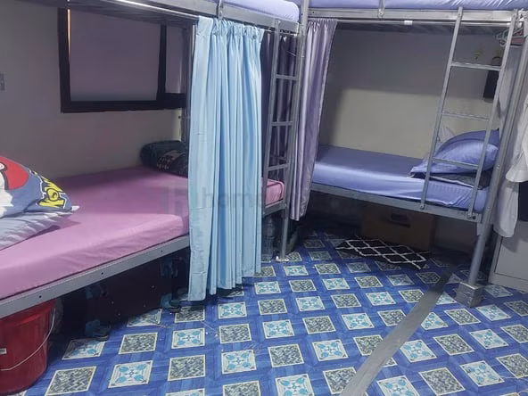 Bed Space & Partition in Naif