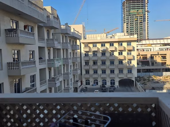 Bed Space & Partition Jumeirah Village Circle (JVC)